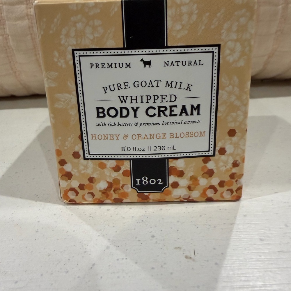 Beekman 1802 Pure Goat Milk Whipped Body Cream - Honey & Orange Blossom - Picture 3 of 3